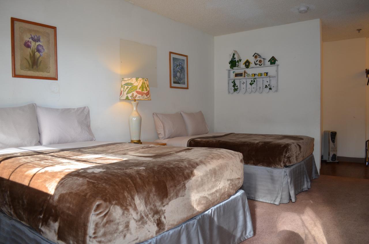 Deep Creek Motel Running Springs Eksteriør billede