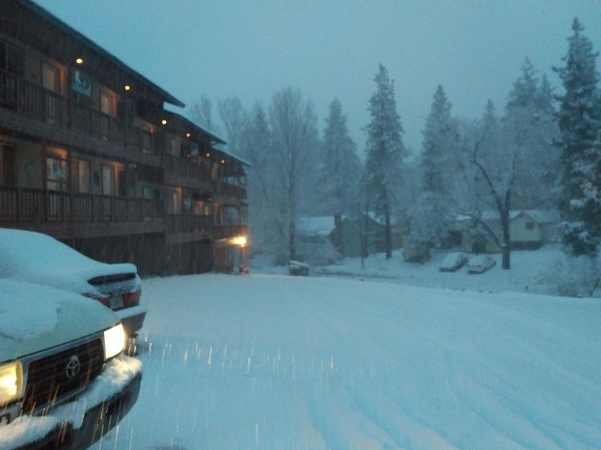 Deep Creek Motel Running Springs Eksteriør billede